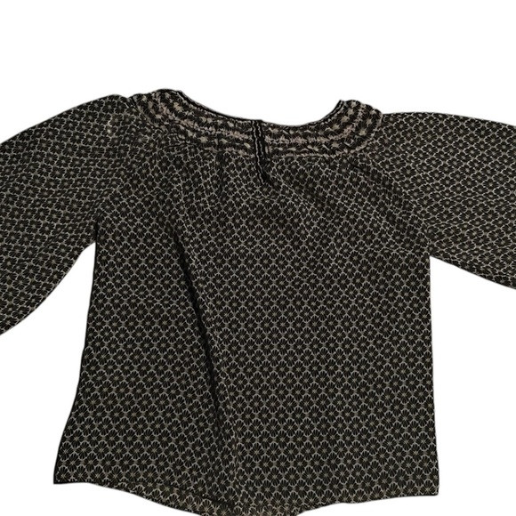 Max Studio Black and White Geometric Blouse with Elbow-Length Puff Sleeves - Picture 2 of 6
